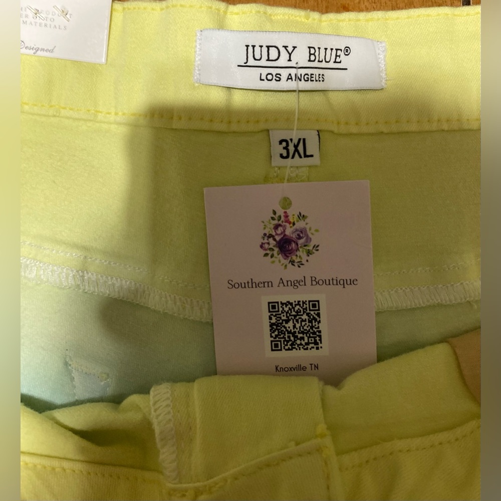 NWT Women's Judy Blue Size 3XL Ombre Pastel Denim Shorts - Picture 4 of 14